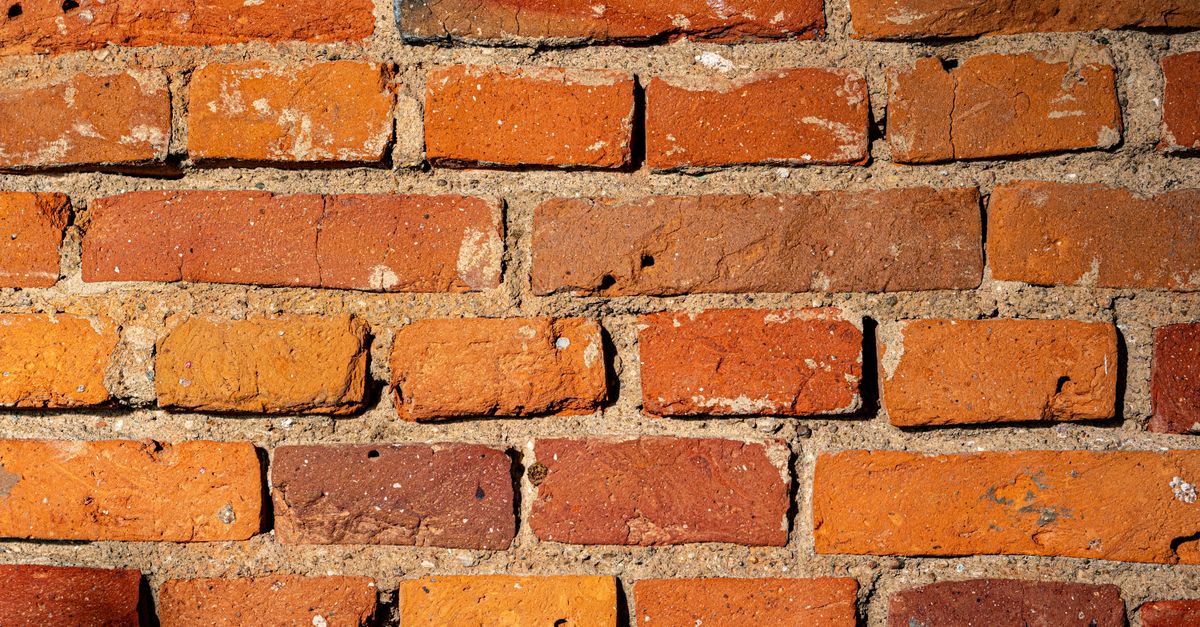 Step-by-Step Guide to Traditional Cavity Wall Tie Replacement